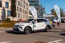 Naše posádka na startu a trase Škoda Economy Run 2025
