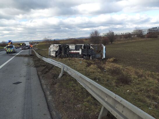 Nehoda elektrobusu na D1