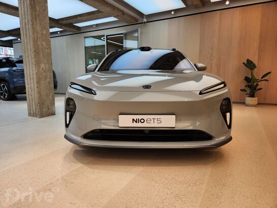 NIO ET5