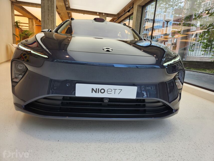 NIO ET7