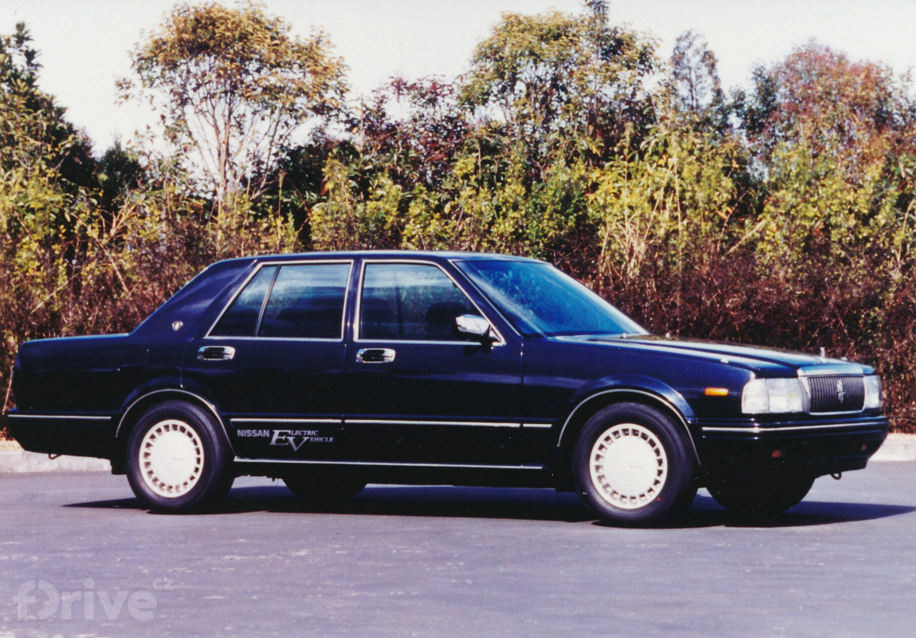 Nissan Cedric/Gloria EV