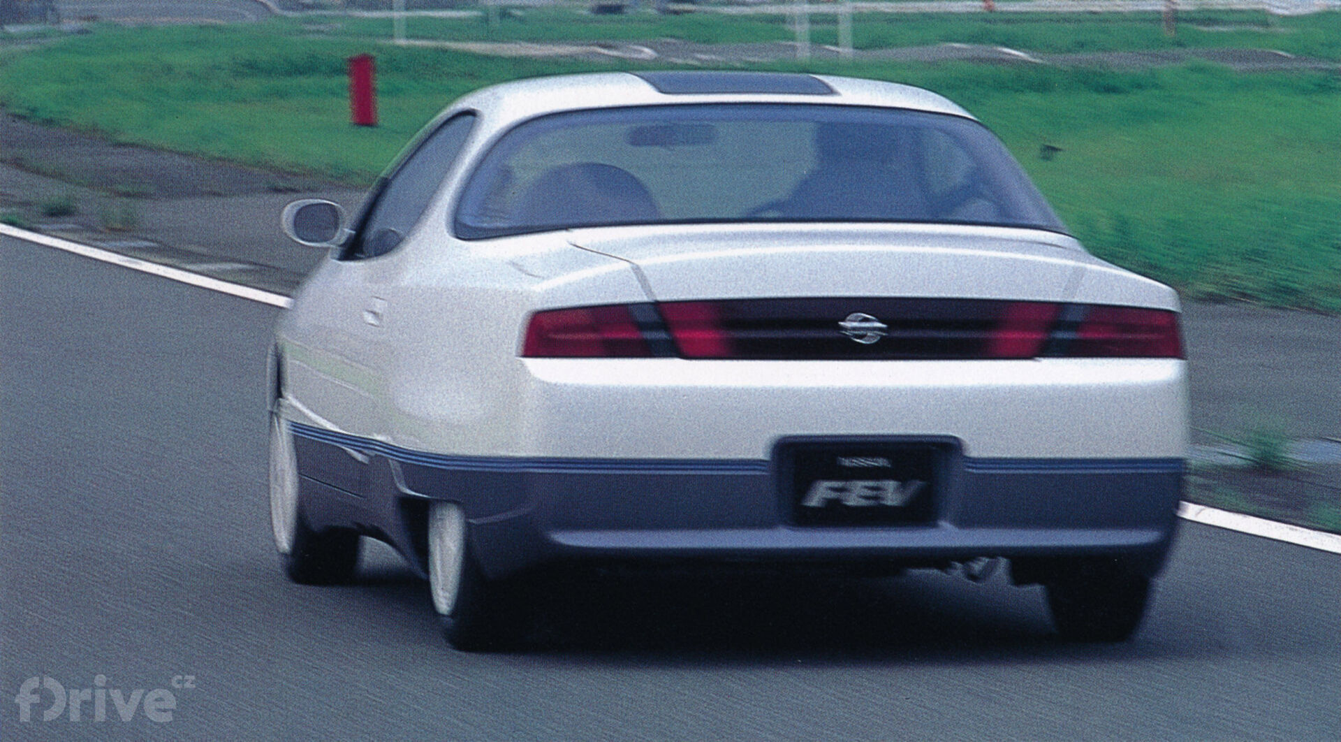 Nissan FEV Concept