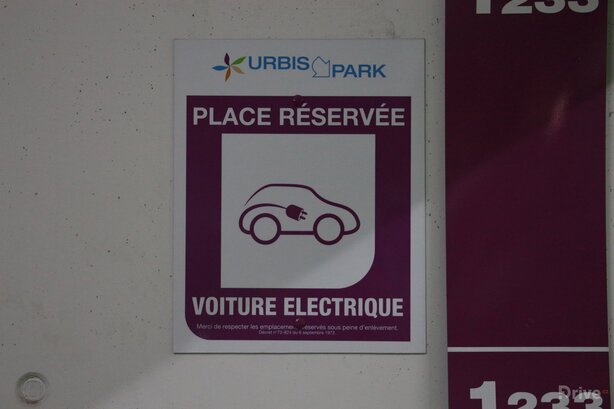 Nissan Leaf - cesta Paříž