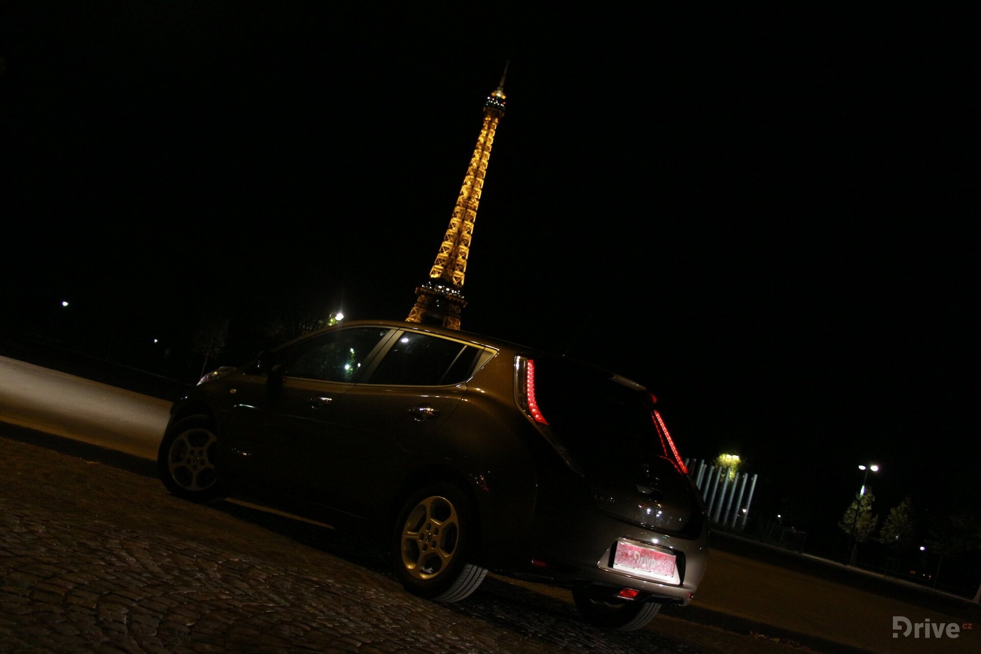 Nissan Leaf - cesta Paříž