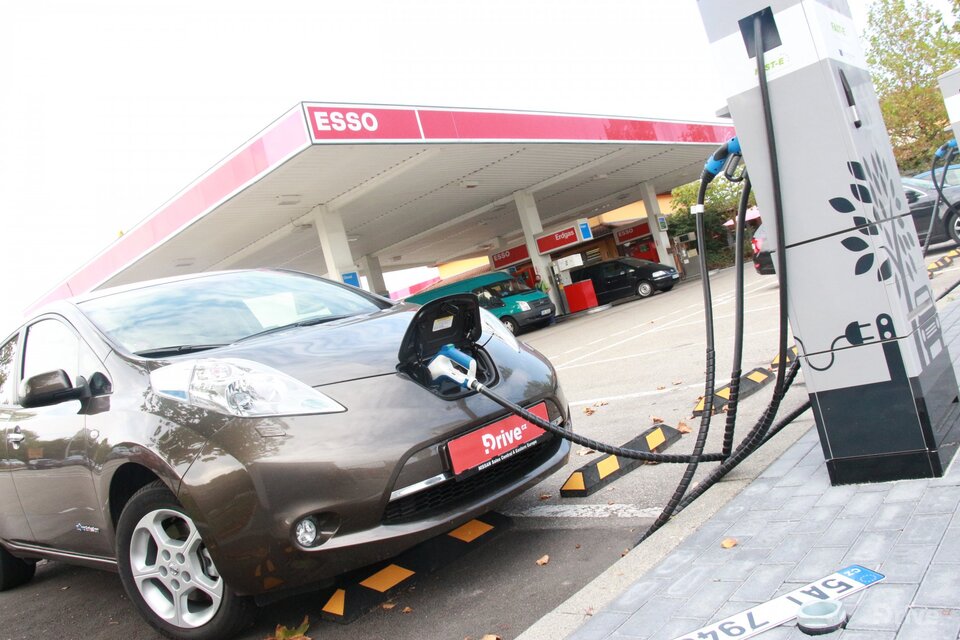 Nissan Leaf (2016) - cesta do Paříže