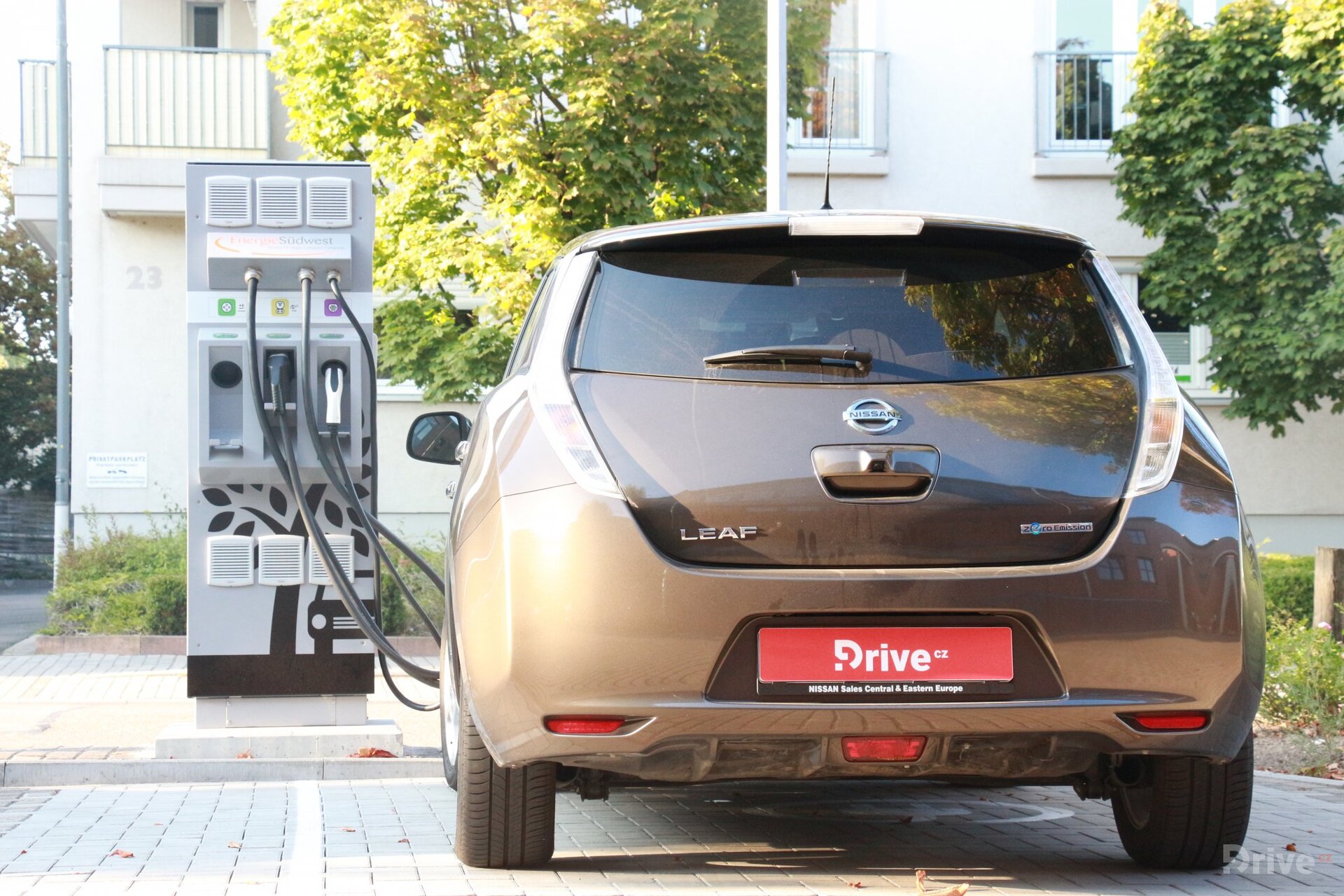 Nissan Leaf (2016) - cesta do Paříže