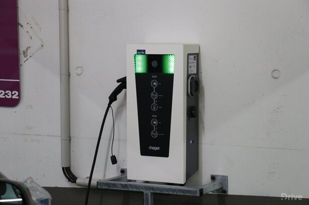 Nissan Leaf (2016) - cesta do Paříže