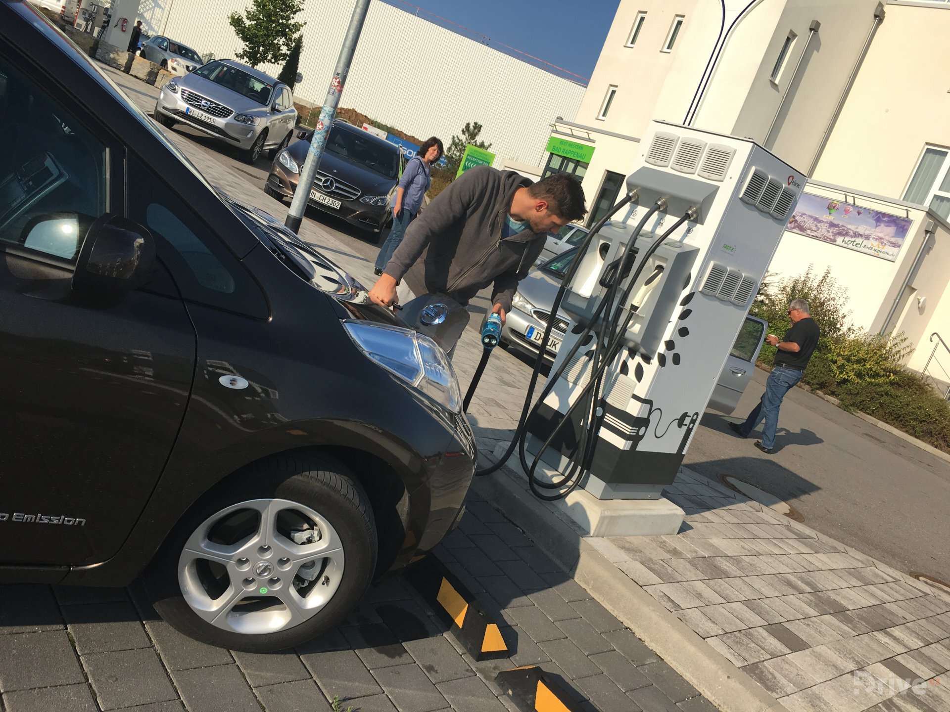 nissan leaf pariz blog