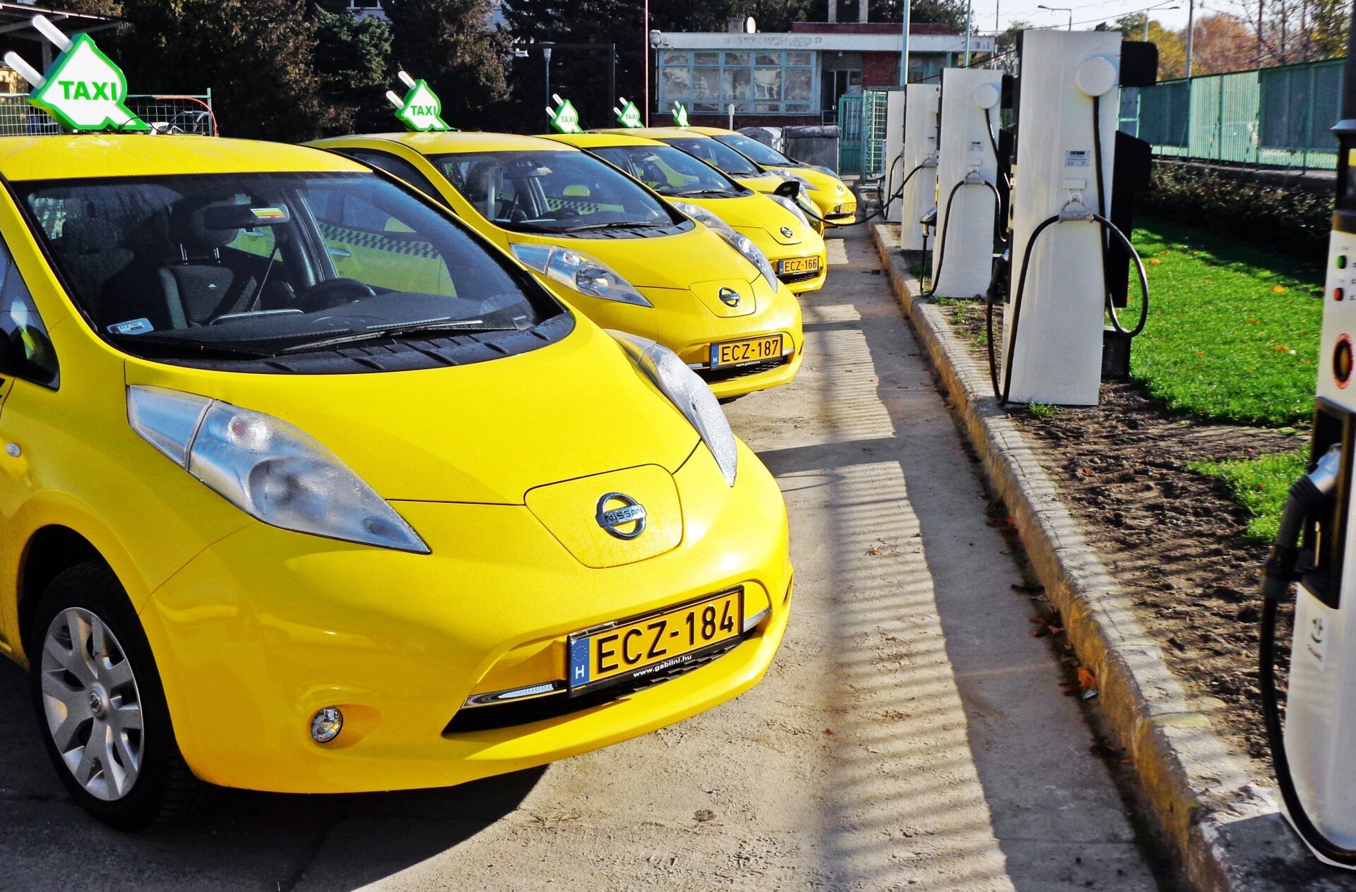 Nissan Leaf taxi