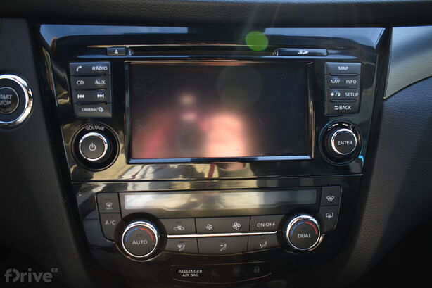 Nissan Qashqai (2017) Propilot