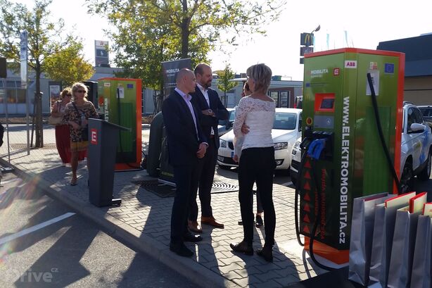 Nová nabíjecí stanice ČEZ