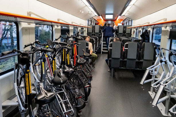 Nové elektrické vlaky pro Estonsko