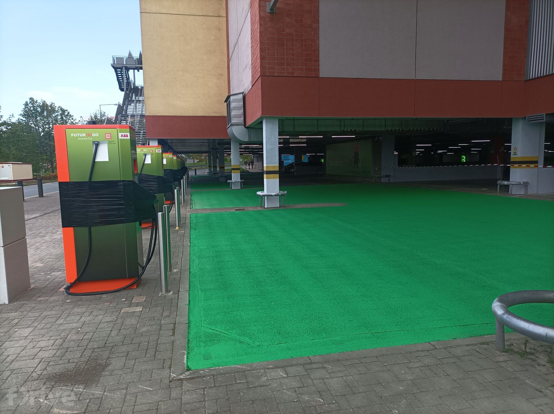 Nové nabíjecí místo u OC Olympia Plzeň