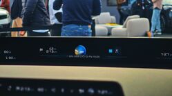 Nový asistent BMW v různých situacích