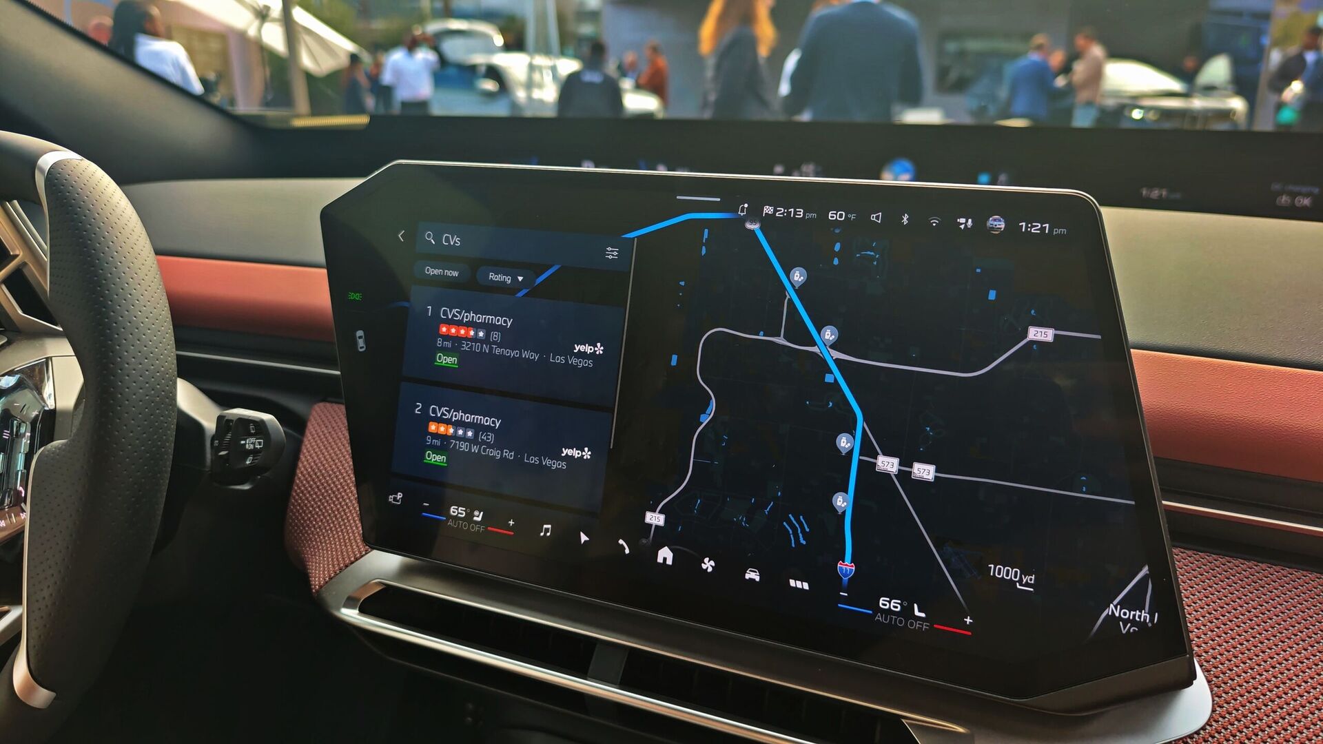 Nový asistent BMW v různých situacích