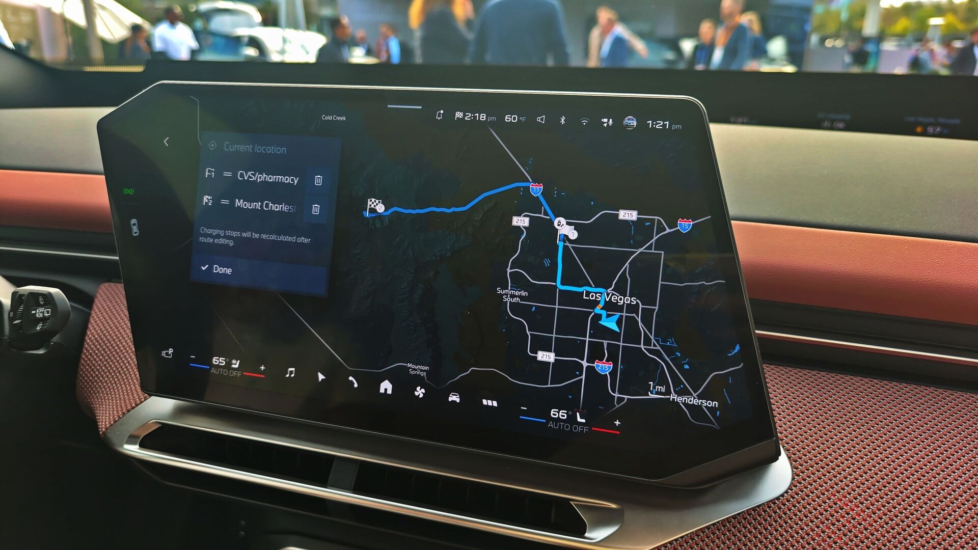 Nový asistent BMW v různých situacích