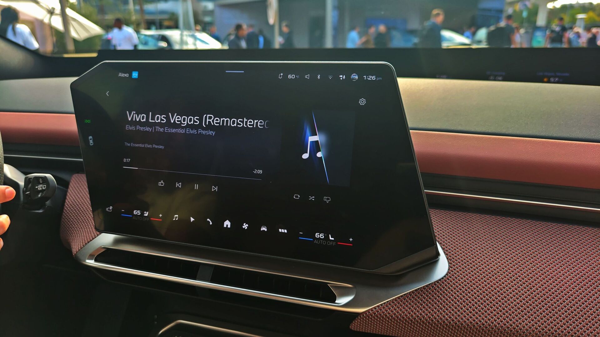 Nový asistent BMW v různých situacích