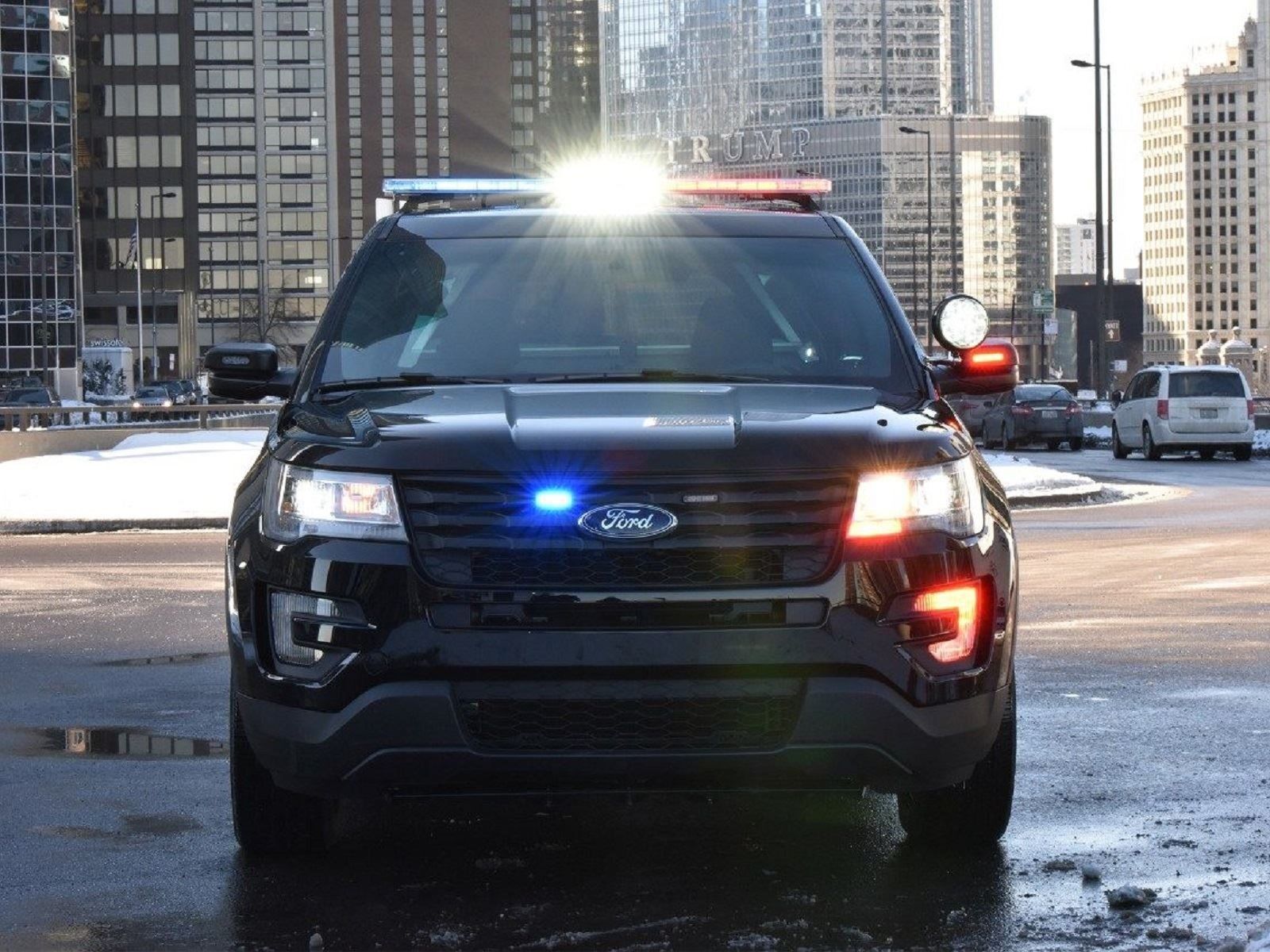 Nový policejní Ford Interceptor
