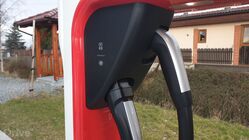 Nový Supercharger s konektorem CCS Combo