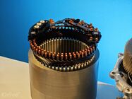 Nový synchronní elektromotor 6. generace používaný pro zadní nápravu