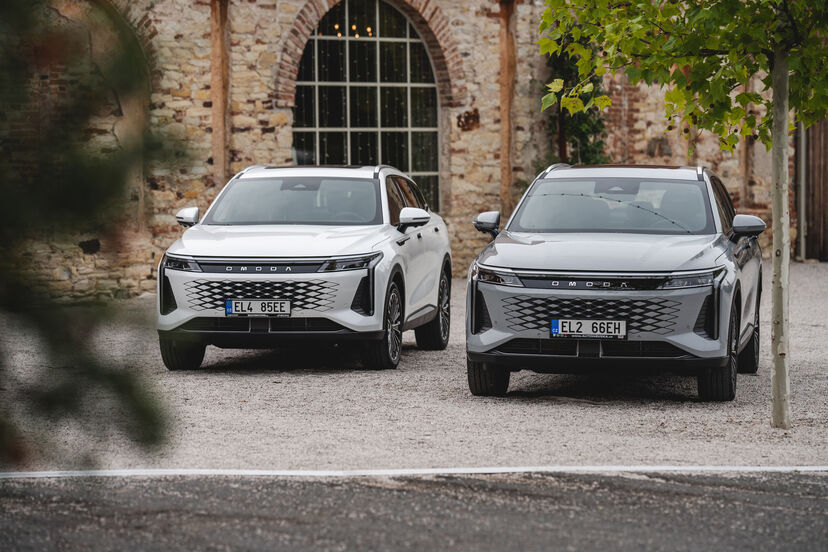 Omoda 9