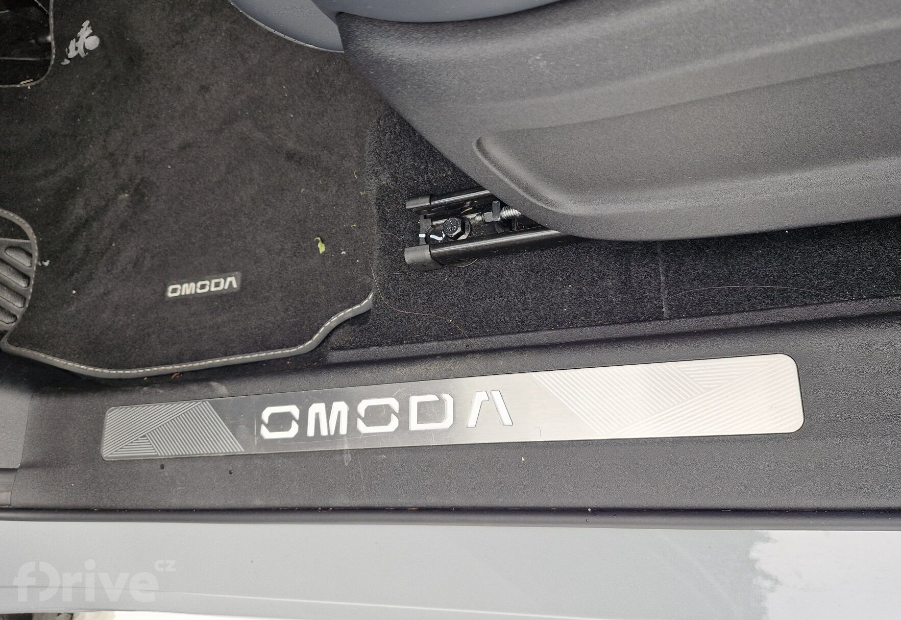 Omoda 9