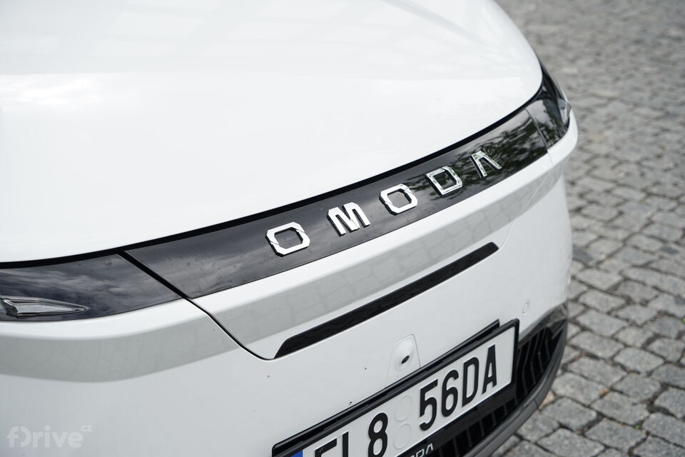 Omoda E5