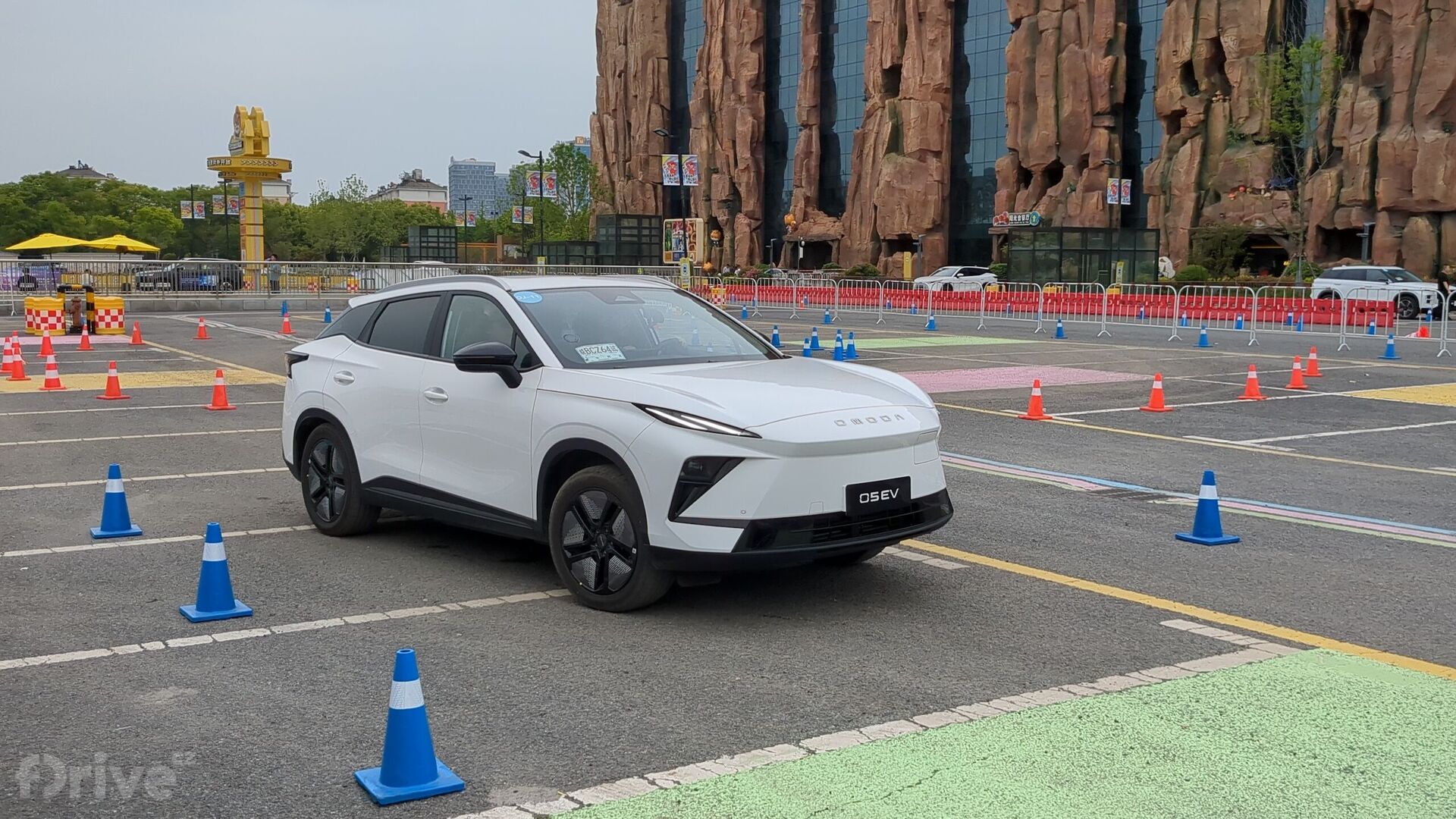 Omoda5 EV
