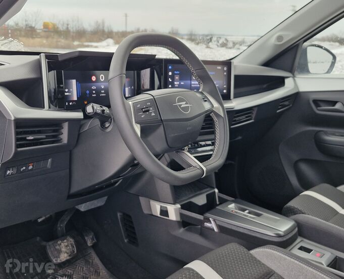 Opel Frontera Hybrid 1.2 Turbo (2026)