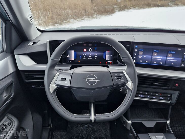 Opel Frontera Hybrid 1.2 Turbo (2026)