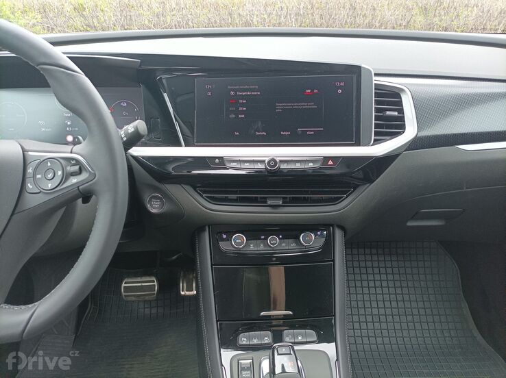 Opel Grandland Hybrid4 Ultimate