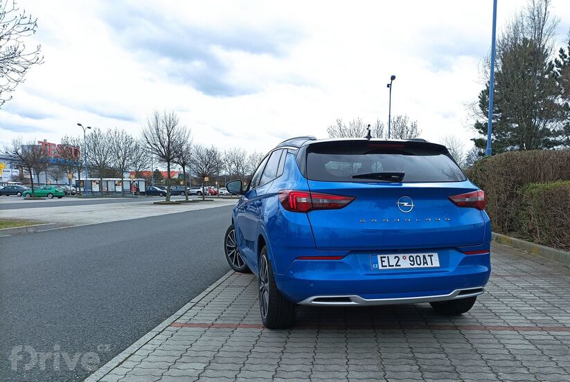 Opel Grandland Hybrid4 Ultimate