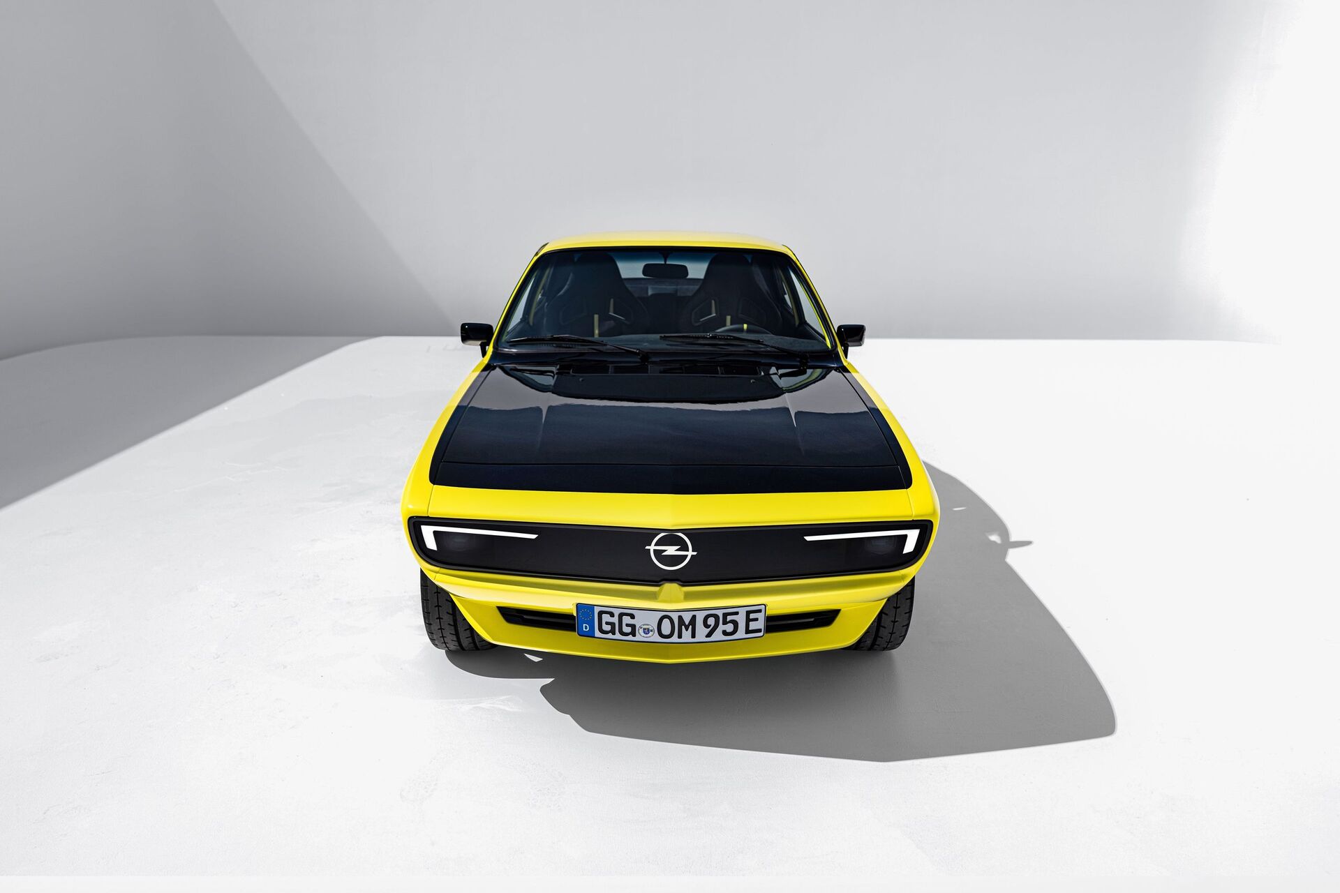 Opel Manta GTe ElectroMod Coupe