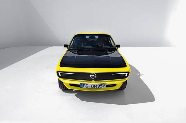 Opel Manta GTe ElectroMod Coupe