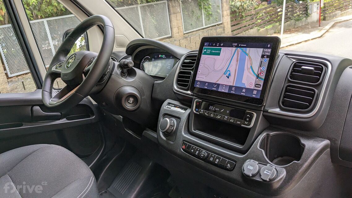 Opel Movano Electric (2024)