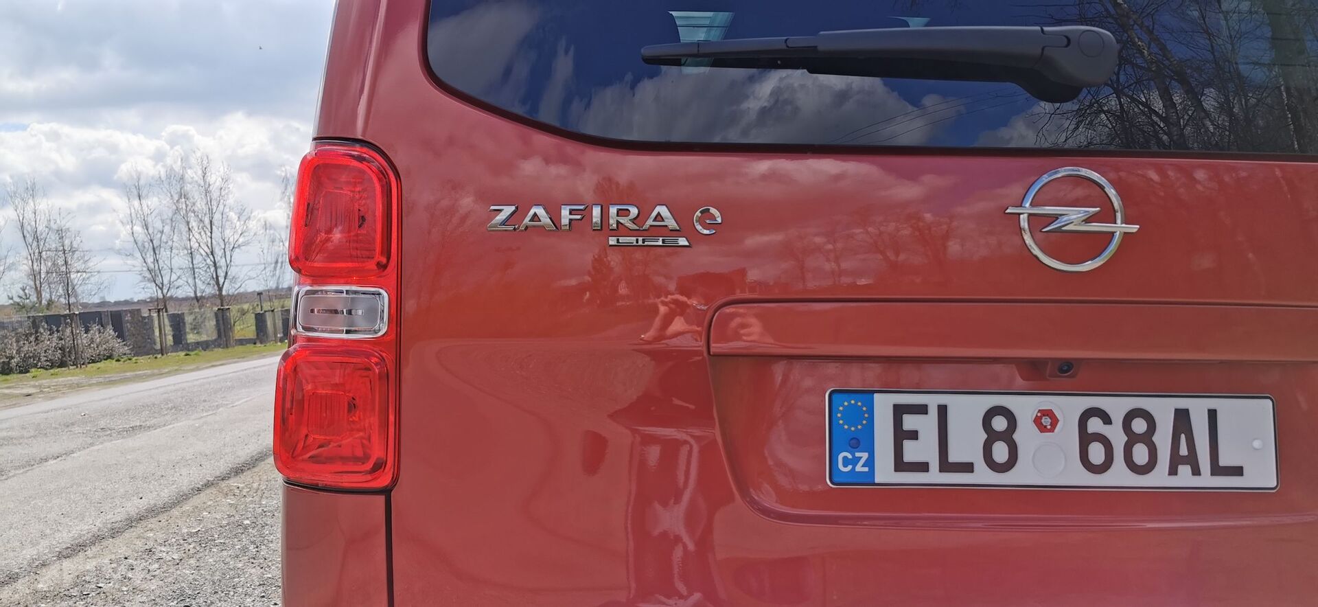 Opel Zafira-e