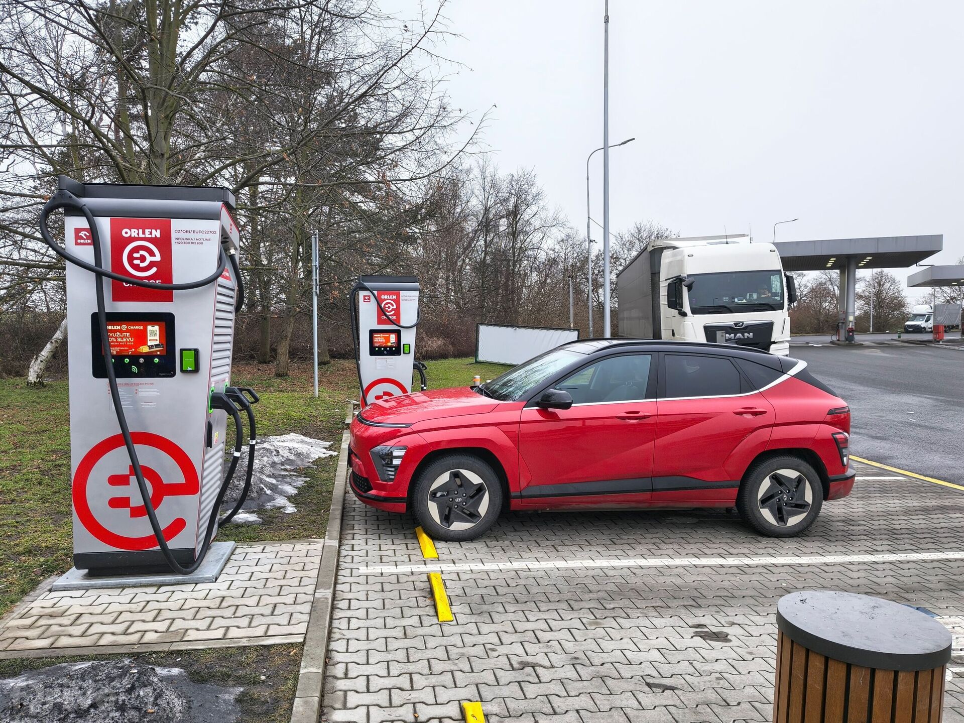 ORLEN, dálnice D1, 5. km směr Brno, odpočívka Újezd u Průhonic, č.s. ORLEN