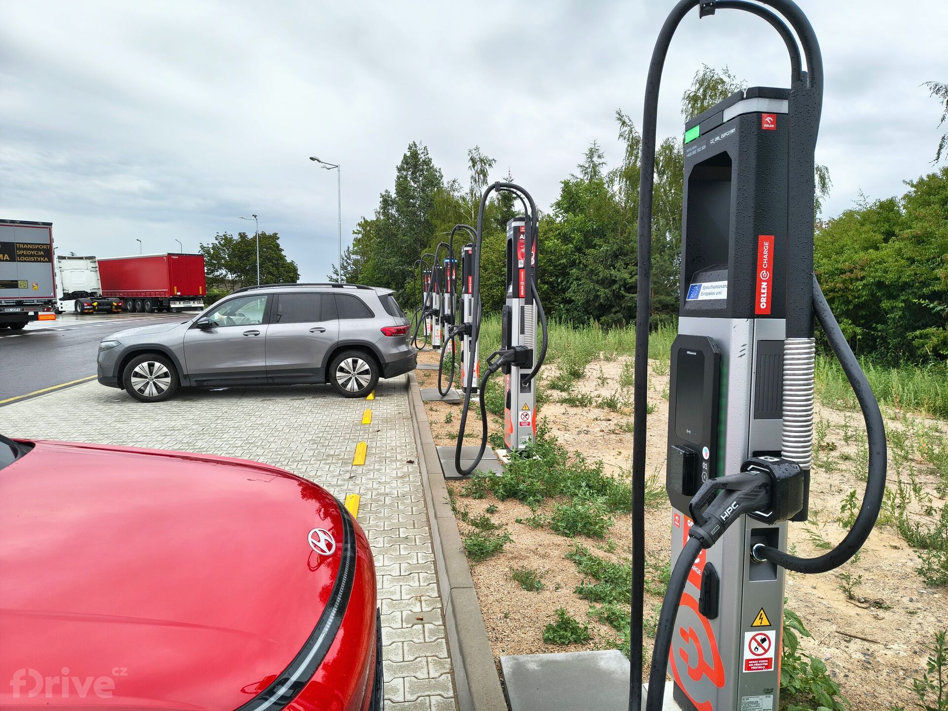 Orlen, dálnice D6, 16. km směr Praha, odpočívka Velká Dobrá, čerpací stanice Orlen