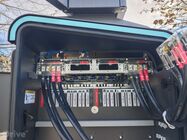 Otevřená přední část 300kW stanice Alpitronic Hypercharger