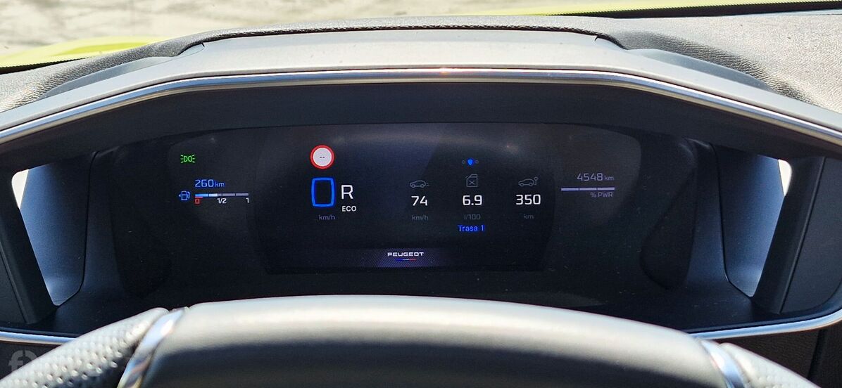 Peugeot 208 GT Hybrid 136
