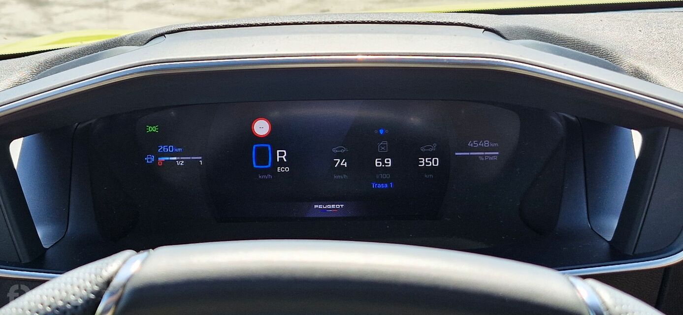 Peugeot 208 GT Hybrid 136