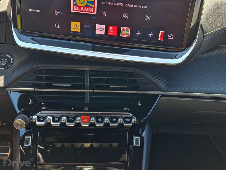 Peugeot 208 GT Hybrid 136