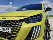 Peugeot 208 GT Hybrid 136