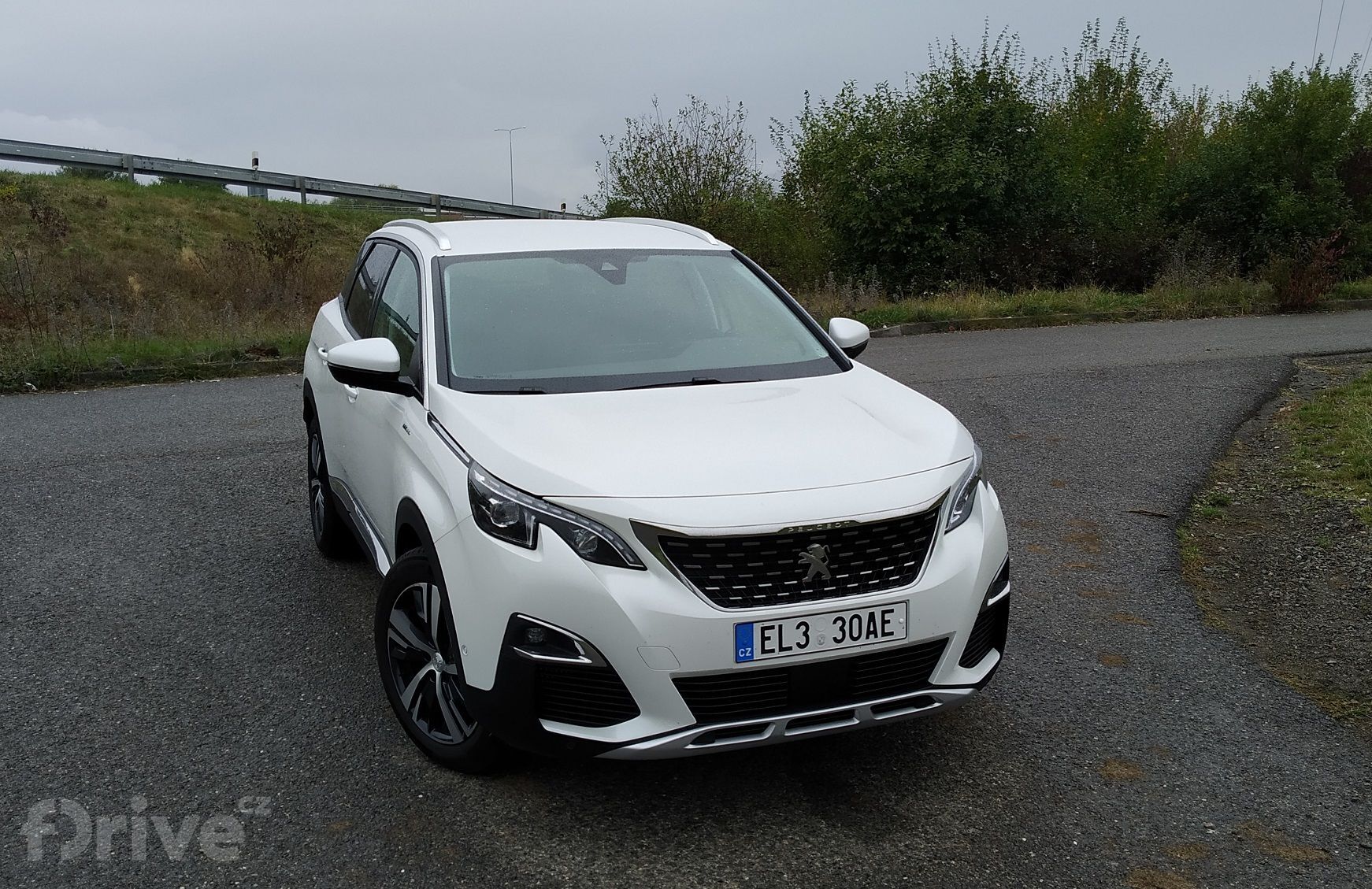 Peugeot 3008 Hybrid 225