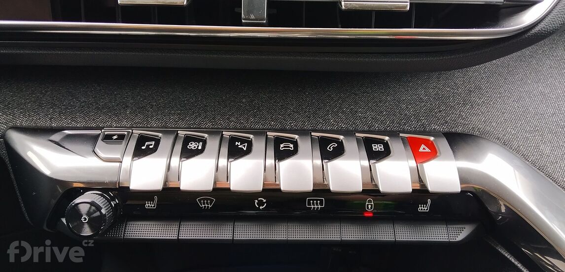 Peugeot 3008 Hybrid 225