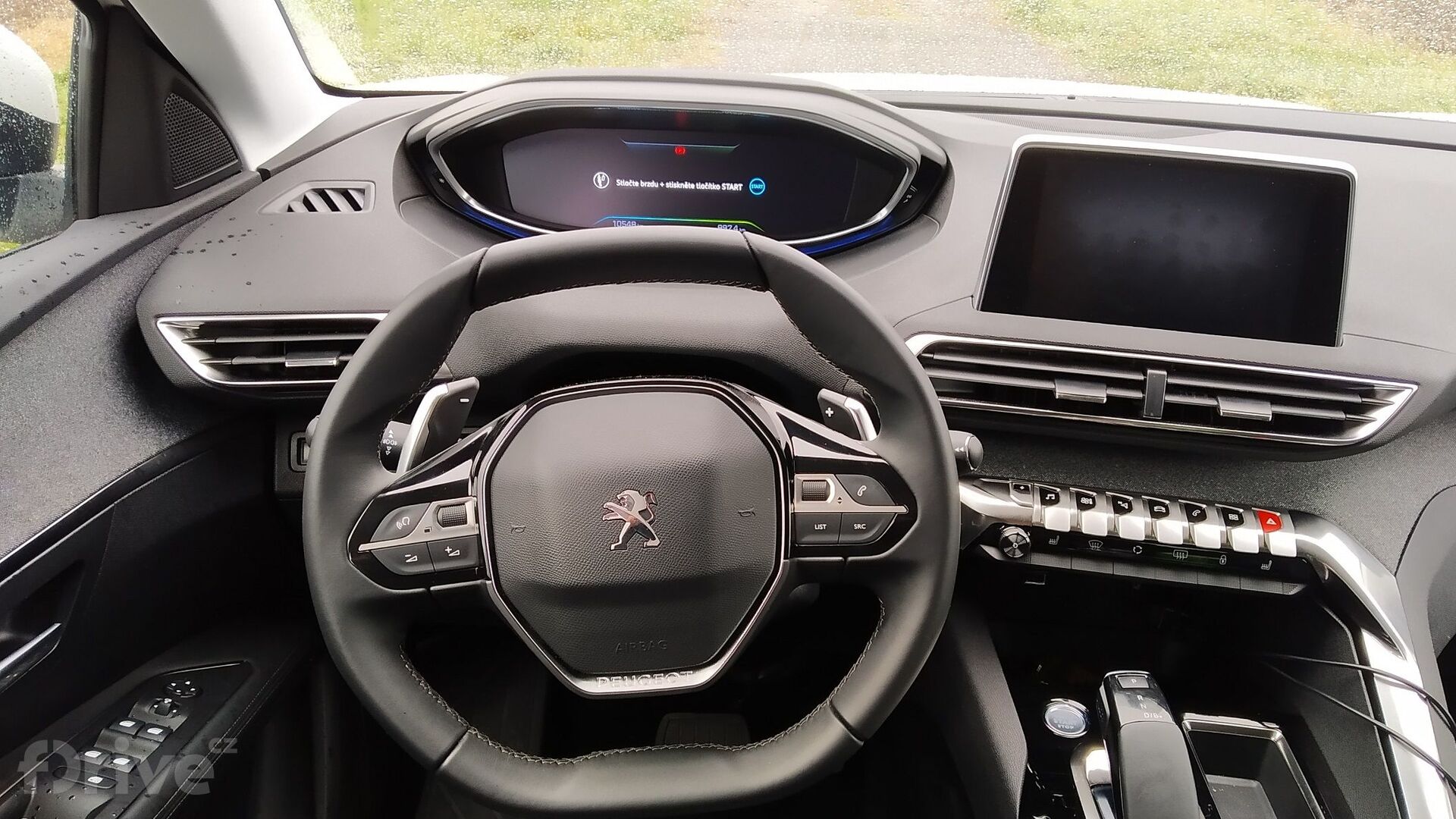 Peugeot 3008 Hybrid 225