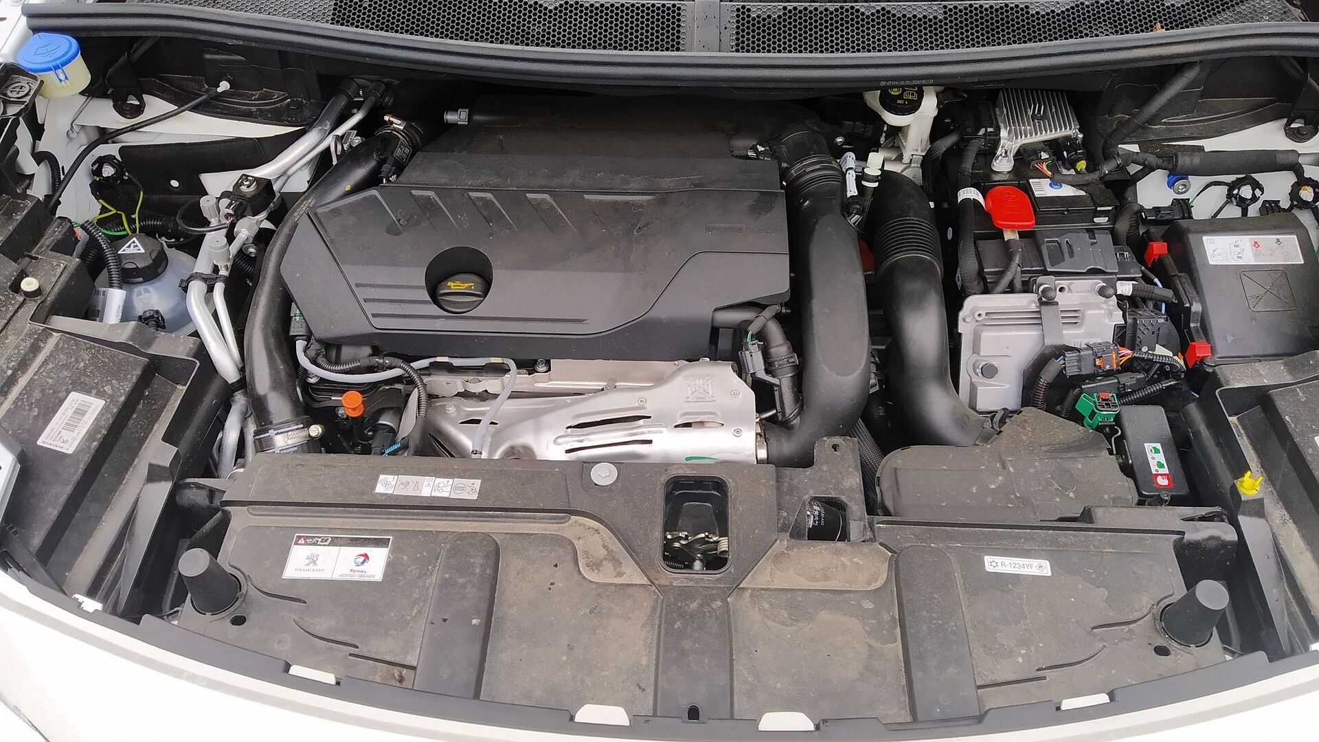 Peugeot 3008 Hybrid 225