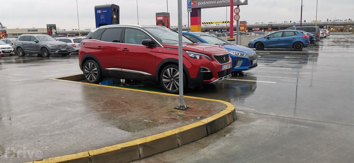 Peugeot 3008 Hybrid4