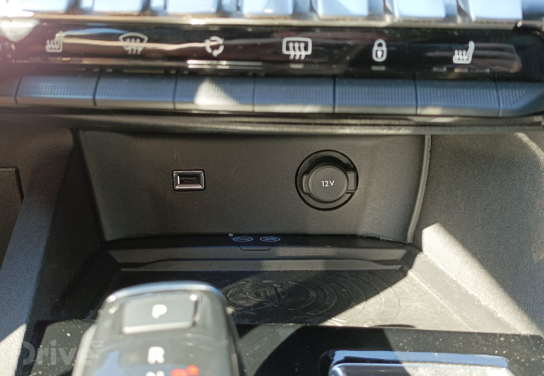 Peugeot 3008 Hybrid4 GT