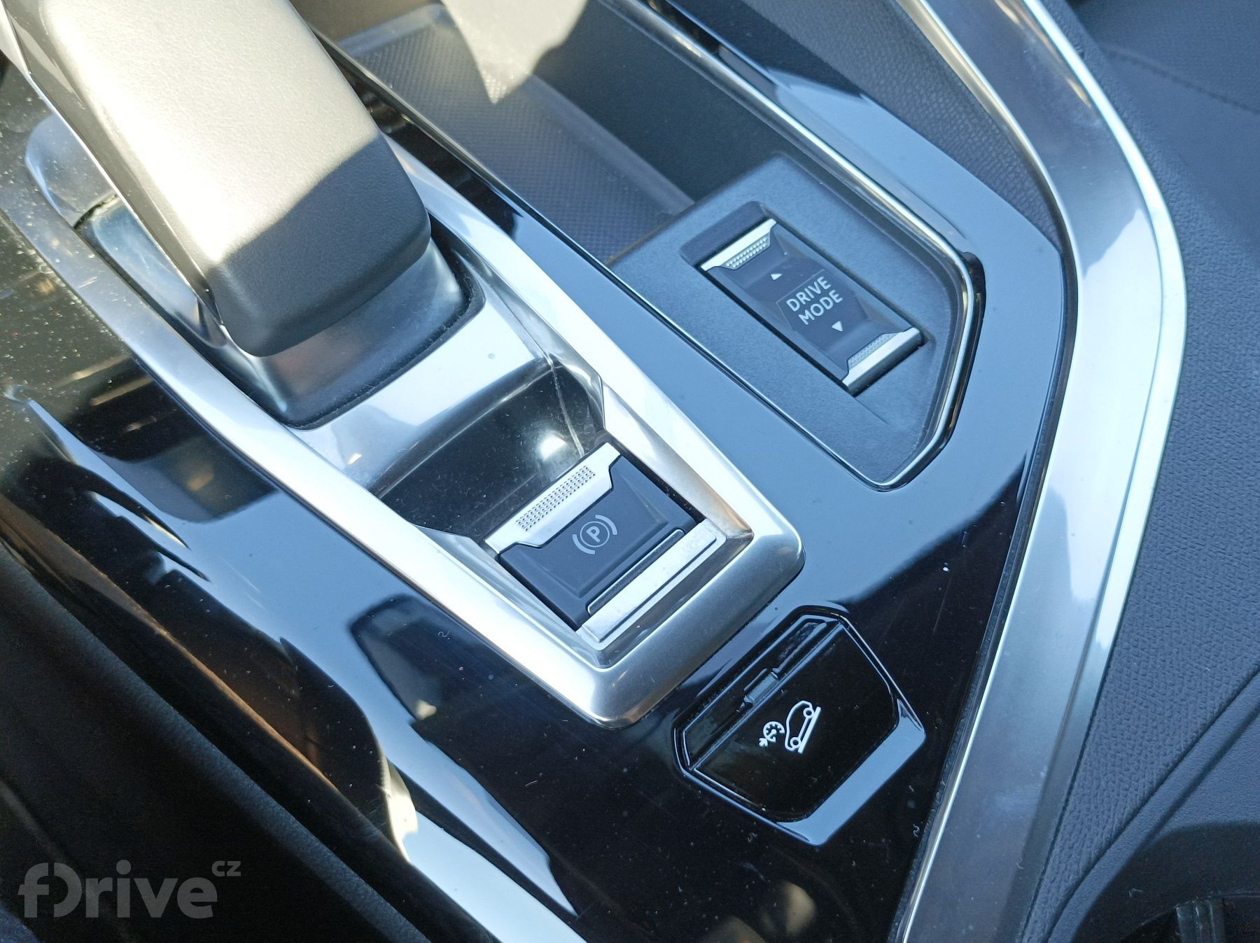 Peugeot 3008 Hybrid4 GT